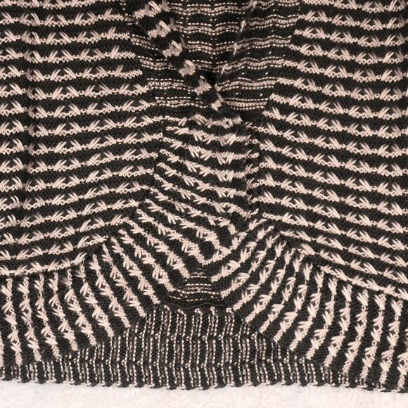 Tribal Cardigan Sweater Womens Medium Black Gray Chunky Knit Boho Wool Blend - Picture 4 of 12